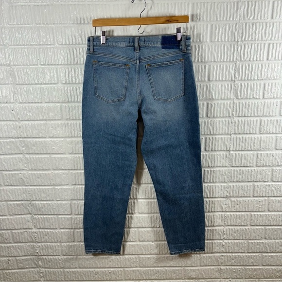 Abercrombie and Fitch High Rise Mom Jeans 8L - Picture 3 of 5